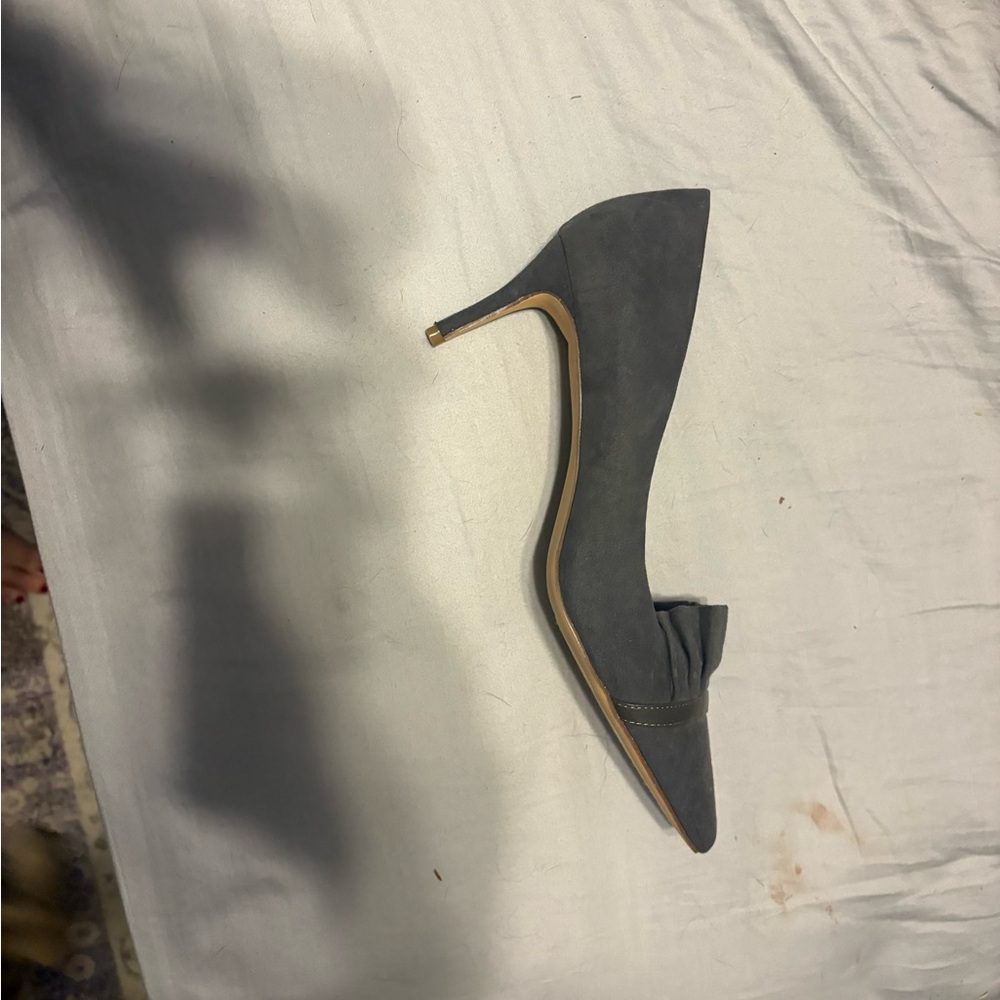 Elegant Gray Women's Heel